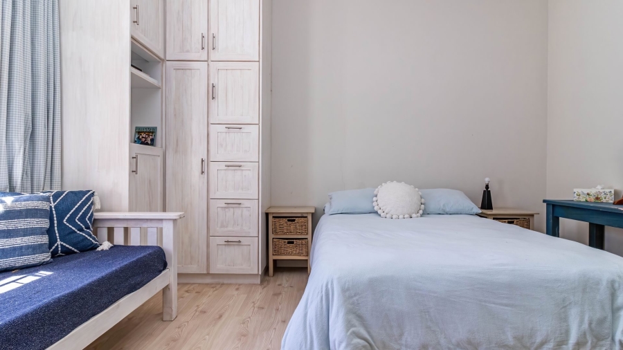 4 Bedroom Property for Sale in Kleinmond Western Cape